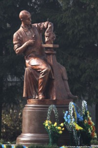 памятник Г. Круку 